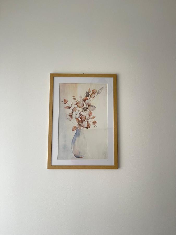 Rezidence Kbely - Free Parking Apartment Praha Bagian luar foto