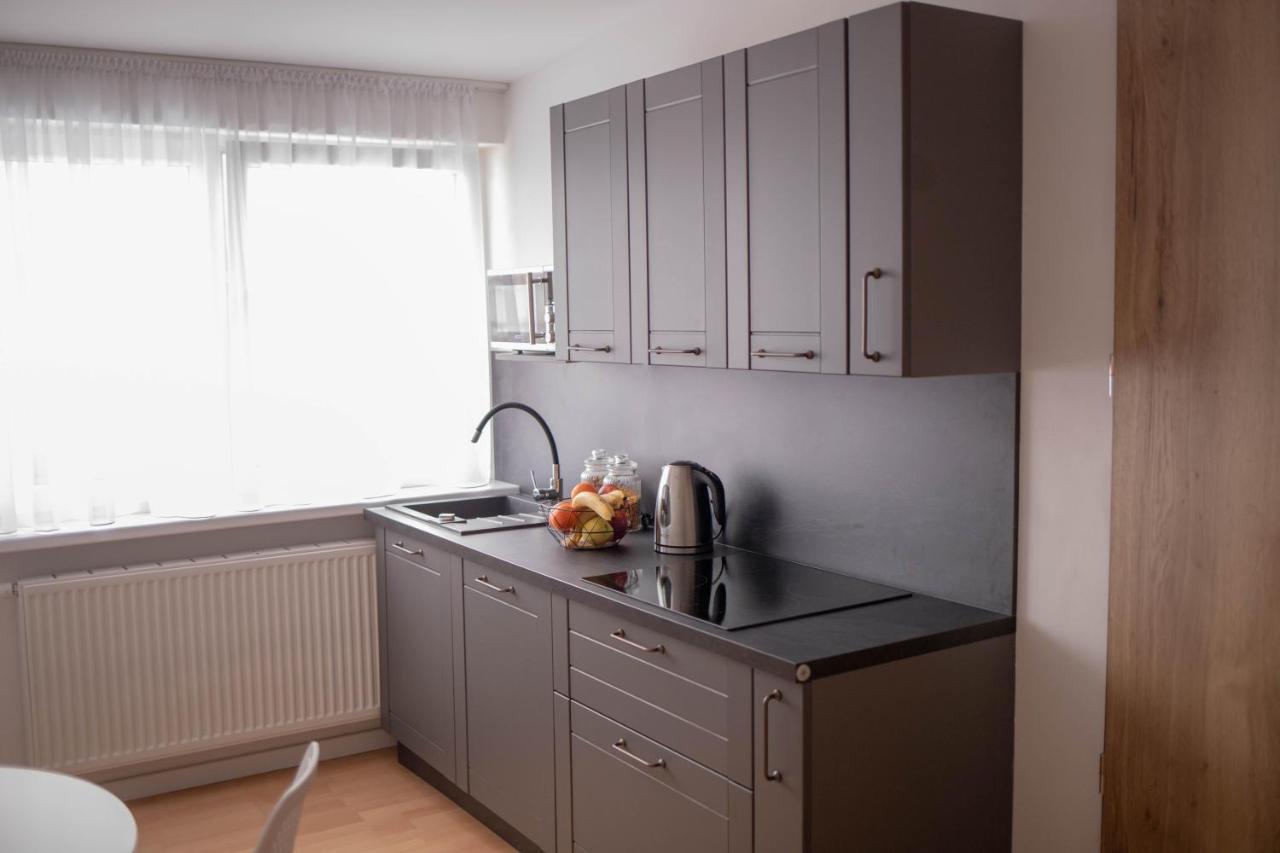Rezidence Kbely - Free Parking Apartment Praha Bagian luar foto